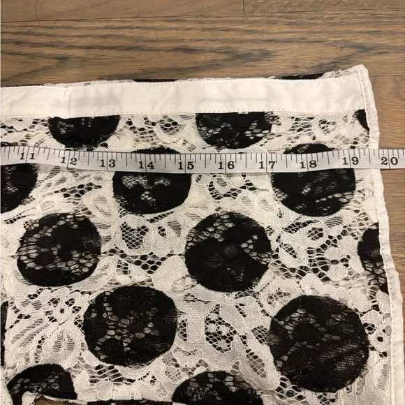 Zara White and Black Lace Detail Dress. Medium. NWT! - Picture 6 of 7